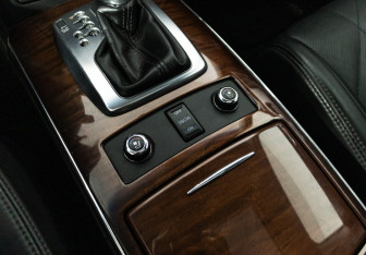 Подержанный автомобиль Infiniti FX 2012 года (23 фото)