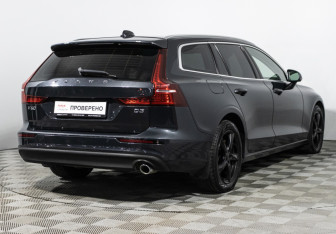 Подержанный автомобиль Volvo V60 2019 года (5 фото)