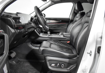 Подержанный автомобиль Exeed VX 2023 года (12 фото)