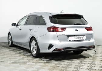 Подержанный автомобиль Kia Ceed Wagon 2019 года (7 фото)