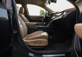 Подержанный автомобиль Cadillac XT6 2020 года (28 фото)