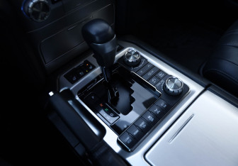 Подержанный автомобиль Toyota Land Cruiser Suv 2019 года (17 фото)