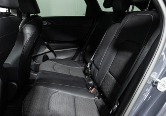 Подержанный автомобиль Kia Ceed Wagon 2021 года (10 фото)