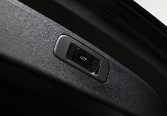 Подержанный автомобиль Geely Coolray 2023 года (20 фото)