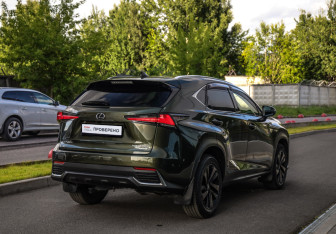 Подержанный автомобиль Lexus NX 2021 года (6 фото)