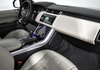 Подержанный автомобиль Land Rover Range Rover Sport 2019 года (14 фото)