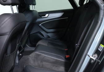 Подержанный автомобиль Audi A7 2019 года (26 фото)