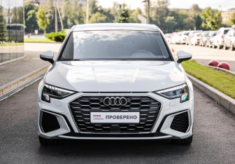 Подержанный автомобиль Audi A3 Sedan 2021 года (4 фото)