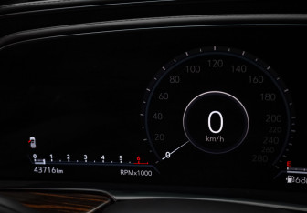 Подержанный автомобиль Cadillac Escalade Suv 2021 года (13 фото)