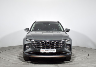 Подержанный автомобиль Hyundai Tucson 2021 года (2 фото)