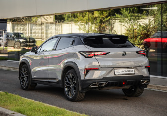 Подержанный автомобиль Changan UNI-T 2023 года (8 фото)