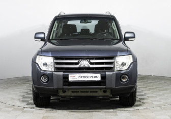 Подержанный автомобиль Mitsubishi Pajero 2008 года (2 фото)