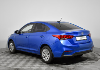 Подержанный автомобиль Hyundai Solaris Sedan 2017 года (7 фото)