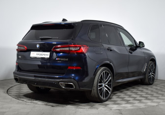 Подержанный автомобиль BMW X5 2018 года (5 фото)