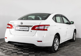 Подержанный автомобиль Nissan Sentra Sedan 2014 года (5 фото)