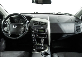 Подержанный автомобиль SsangYong Kyron 2014 года (13 фото)