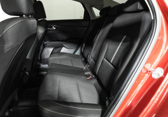 Подержанный автомобиль Kia Cerato Sedan 2019 года (10 фото)