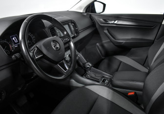Подержанный автомобиль Skoda Karoq 2020 года (9 фото)
