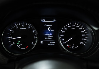 Подержанный автомобиль Nissan Qashqai 2020 года (12 фото)