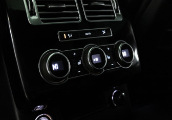 Подержанный автомобиль Land Rover Range Rover 2013 года (27 фото)