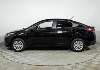 Подержанный автомобиль Hyundai Solaris Sedan 2020 года (8 фото)