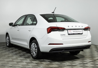 Подержанный автомобиль Skoda Rapid Liftback 2020 года (7 фото)