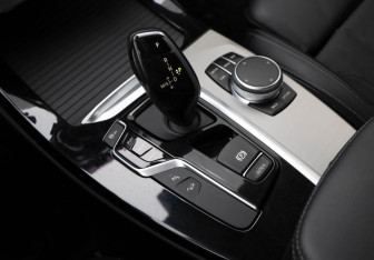 Подержанный автомобиль BMW X3 2019 года (12 фото)