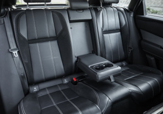 Подержанный автомобиль Land Rover Range Rover Velar 2019 года (34 фото)