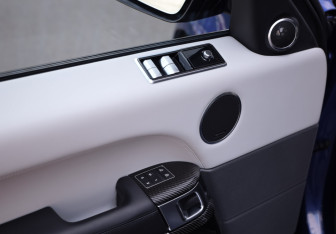 Подержанный автомобиль Land Rover Range Rover Sport 2020 года (29 фото)
