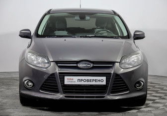 Подержанный автомобиль Ford Focus Hatchback 2013 года (2 фото)