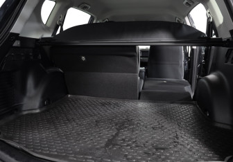 Подержанный автомобиль Toyota RAV4 2017 года (27 фото)