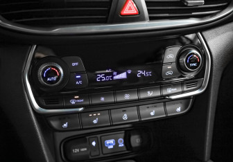 Подержанный автомобиль Hyundai Santa Fe 2020 года (19 фото)