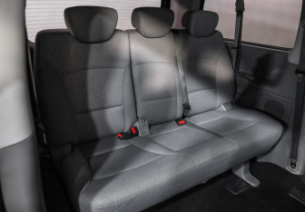 Подержанный автомобиль Hyundai H-1 2018 года (20 фото)