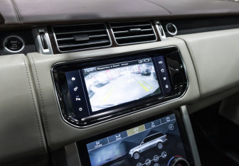 Подержанный автомобиль Land Rover Range Rover 2015 года (19 фото)