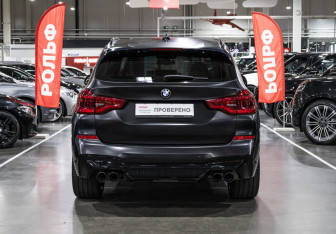 Подержанный автомобиль BMW X3 2018 года (9 фото)