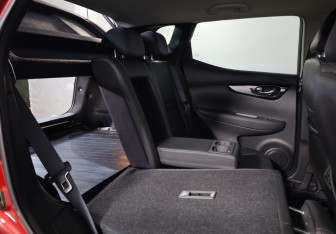 Подержанный автомобиль Nissan Qashqai 2020 года (15 фото)