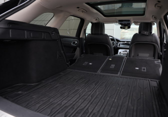 Подержанный автомобиль Land Rover Range Rover Velar 2019 года (35 фото)