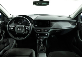 Подержанный автомобиль Skoda Rapid Liftback 2020 года (13 фото)
