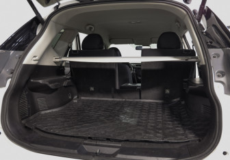 Подержанный автомобиль Nissan X-Trail 2018 года (27 фото)