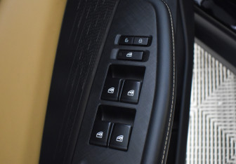 Подержанный автомобиль Changan UNI-V 2023 года (22 фото)