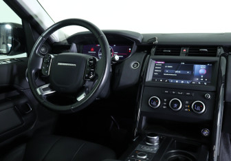 Подержанный автомобиль Land Rover Discovery 2019 года (13 фото)