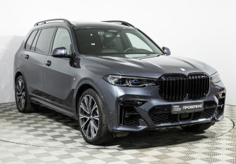 Подержанный автомобиль BMW X7 2019 года (3 фото)