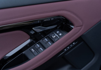 Новый Land Rover Range Rover Evoque 2025 (12 фото)