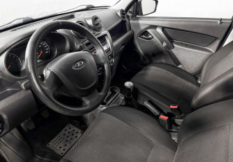 Подержанный автомобиль LADA (ВАЗ) Granta Liftback 2014 года (9 фото)