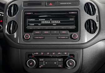 Подержанный автомобиль Volkswagen Tiguan 2012 года (16 фото)