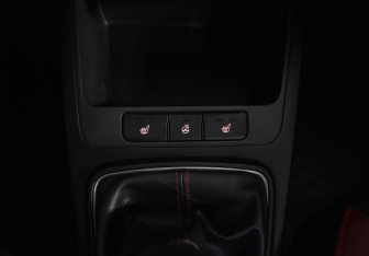 Подержанный автомобиль Kia Rio Hatchback 2019 года (16 фото)