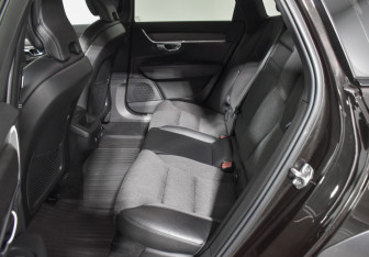 Подержанный автомобиль Volvo V90 Cross Country 2019 года (11 фото)