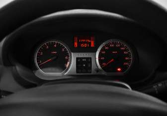 Подержанный автомобиль LADA (ВАЗ) Largus Wagon 2013 года (18 фото)