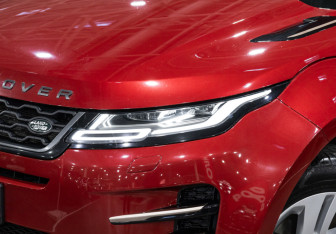 Подержанный автомобиль Land Rover Range Rover Evoque 2019 года (2 фото)