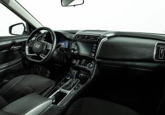 Подержанный автомобиль Hyundai Creta 2022 года (9 фото)